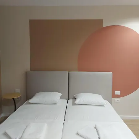 Center Cozy Nest Tiran