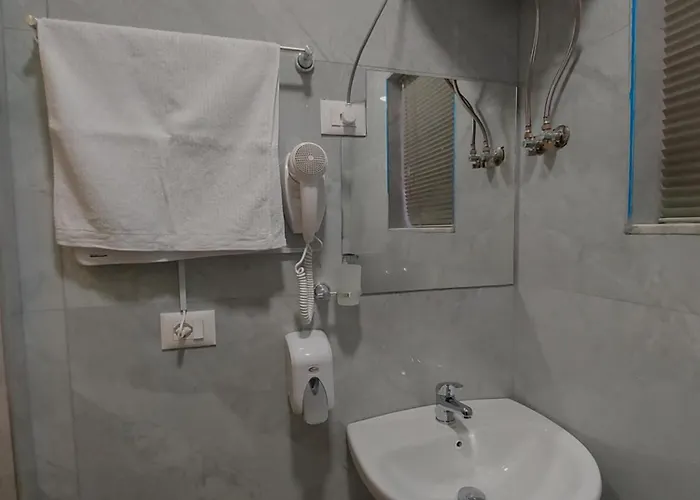 Center Cozy Nest 3* Τίρανα